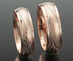 matching red gold wedding rings
