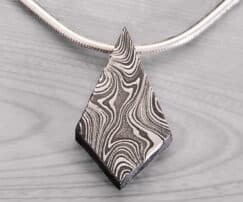 Kite Pendant